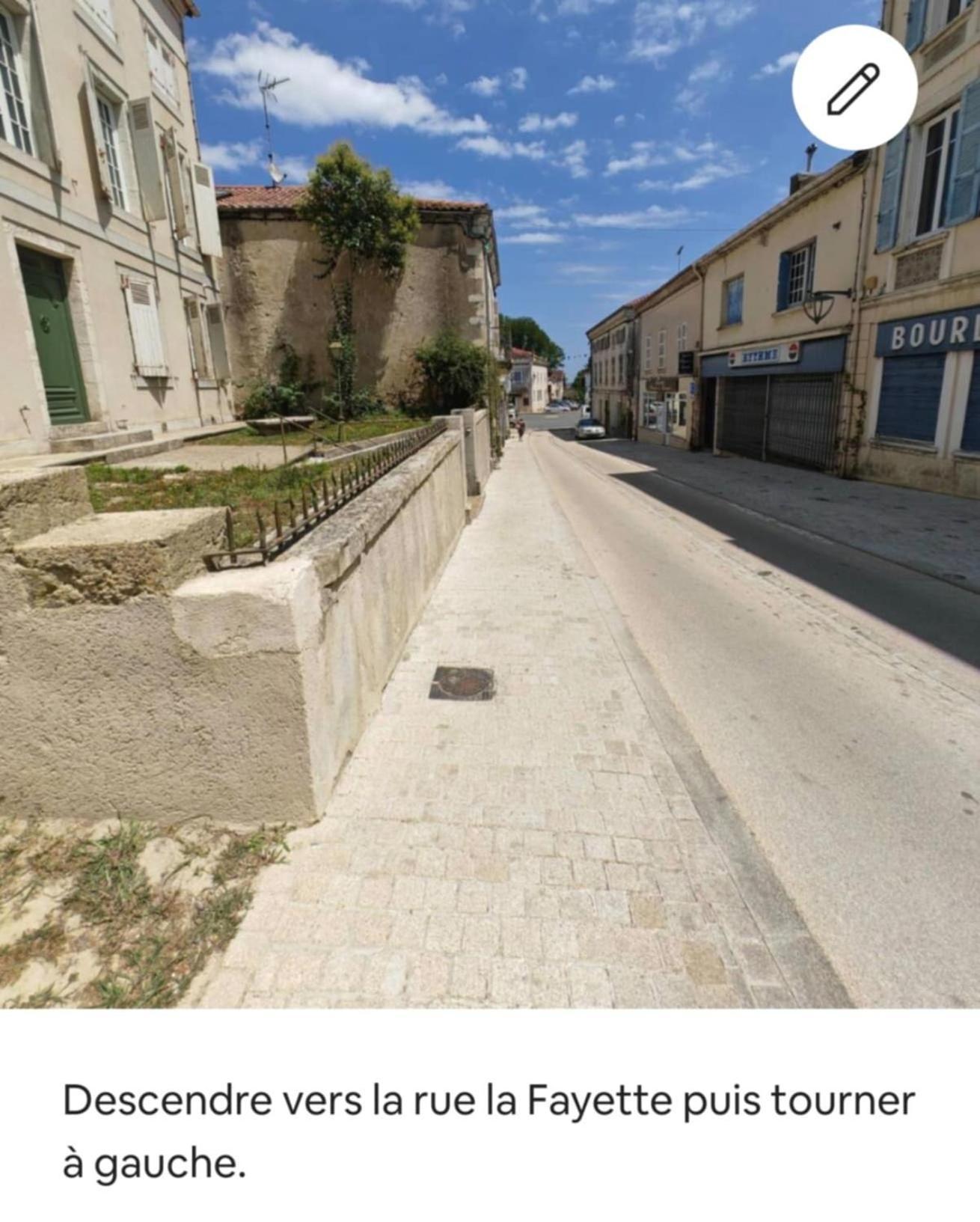 Tour Medievale Fortifiee Entierement Restaure Saint-Sever  외부 사진